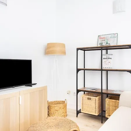Home2book Relax White Wood Apartment, Pool * 德尔锡伦西奥海岸